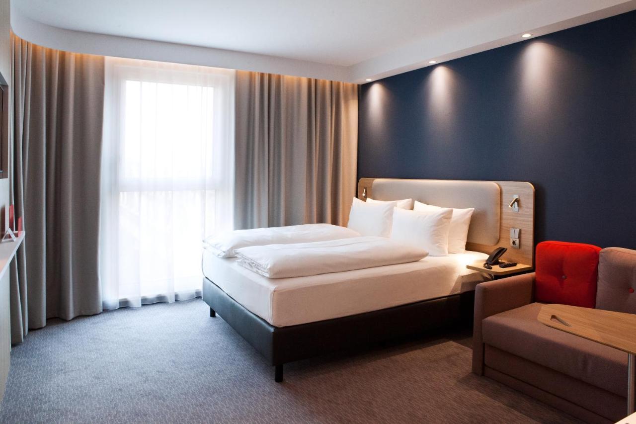 Holiday Inn Express Fuerth By Ihg Exterior photo
